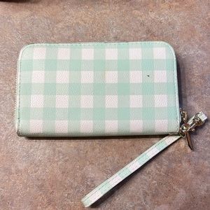 Green and white checkered clutch with zipper